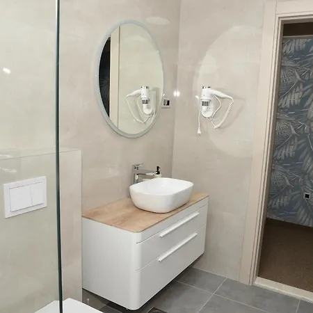 Sobe Soricev Dvor Alojamento de Acomodação e Pequeno-almoço Preko