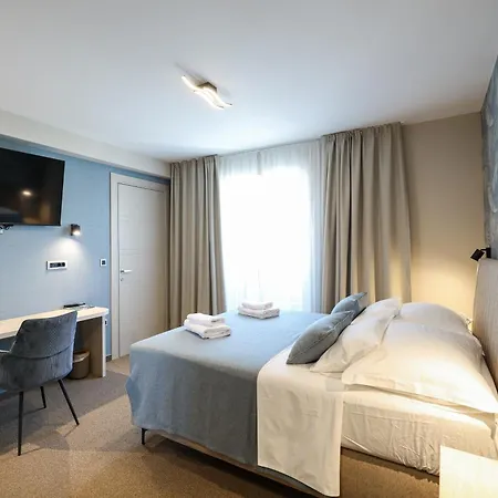 Soricev Dvor B&B 프레코