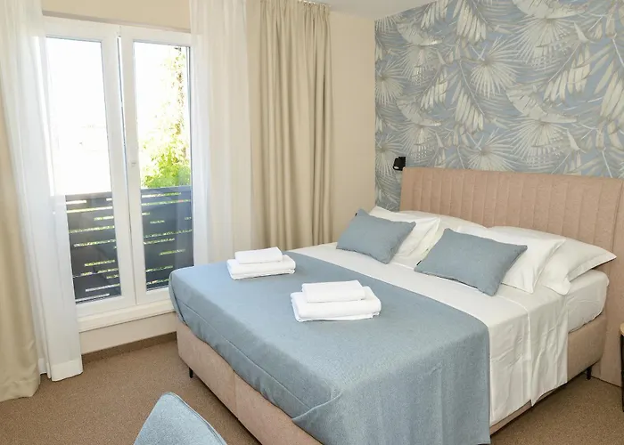 Sobe Soricev Dvor 3* プレコ