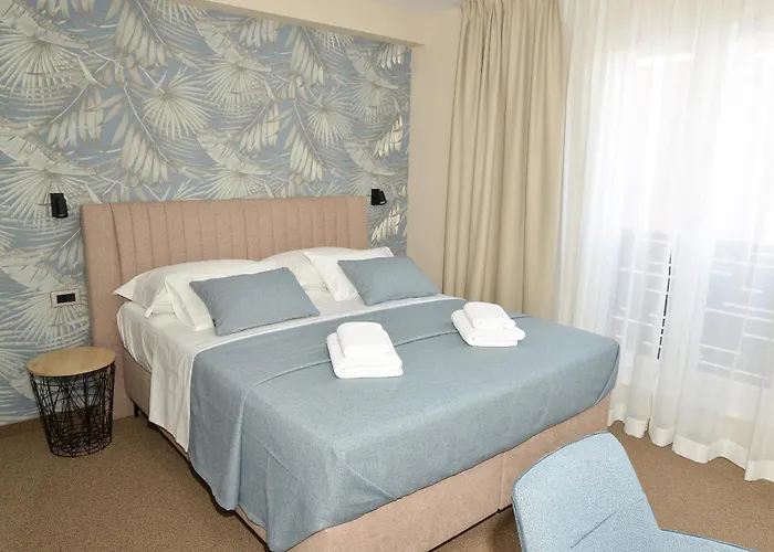 Sobe Soricev Dvor 3* プレコ