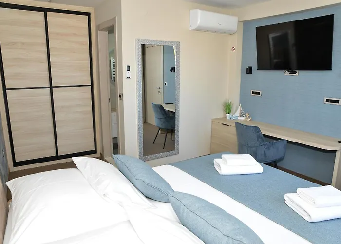 Sobe Soricev Dvor 3* プレコ